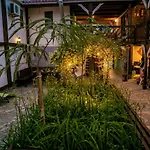Bazart Hostel *