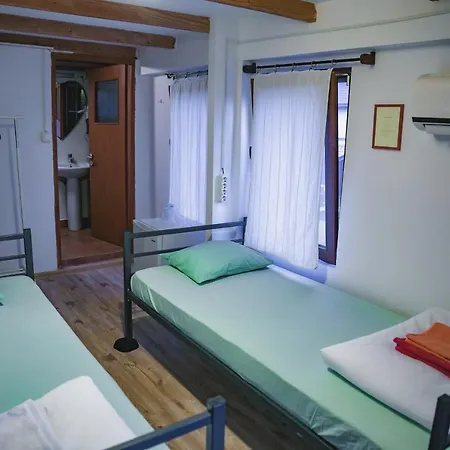 Hostel Bazart