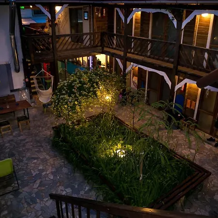 Hostel Bazart *