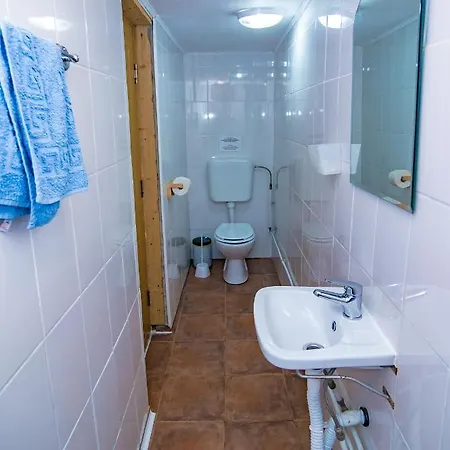 Bazart 旅馆 旧瓦马